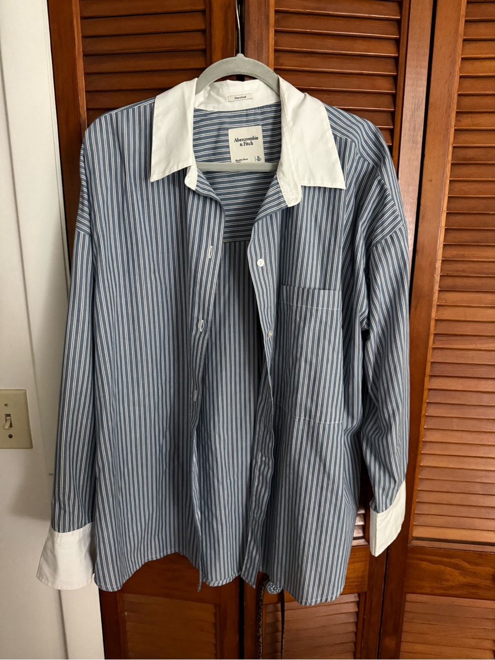 Abercrombie & Fitch XL Oversized Striped Button Down Shirt Blue White